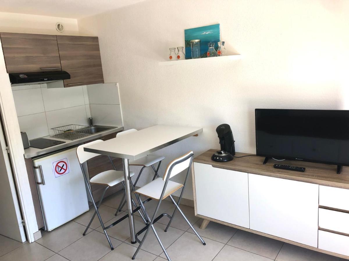 Studio Bord De Mer Cavalaire Esterno foto